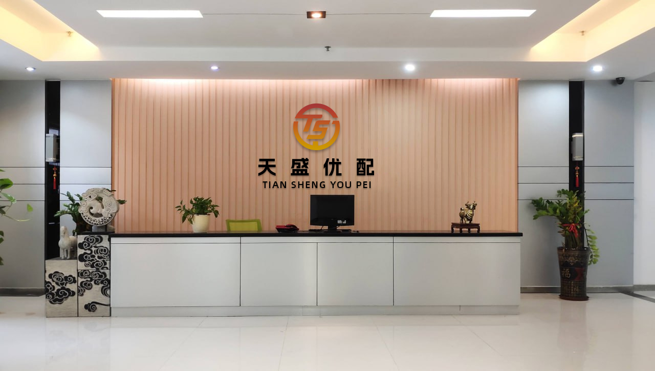 首胜证券 命硬战力强，俄乌冲突俄军单兵连续神走位躲避无人机袭击拿...